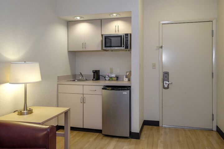 Room 10 of 47