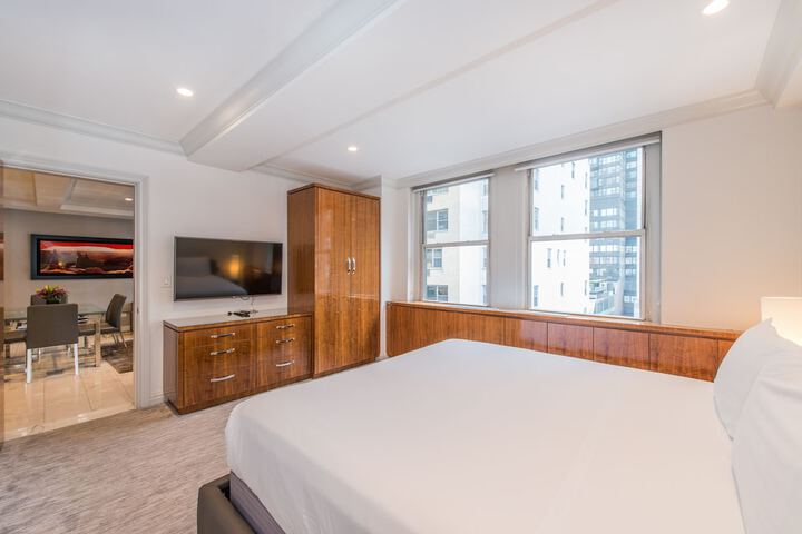 Room 47 of 185