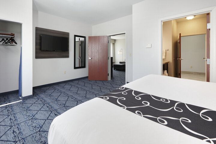 Room 14 of 42