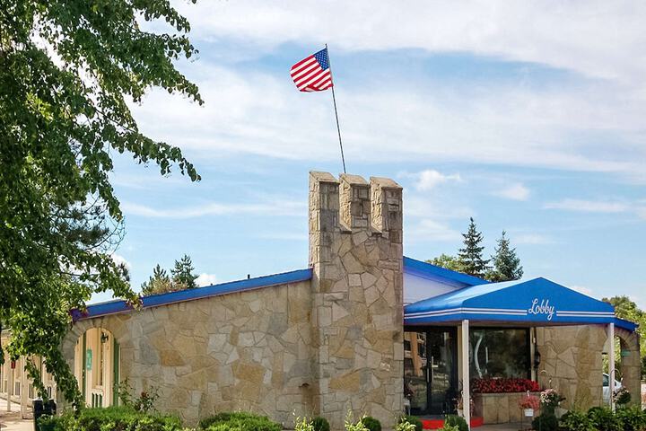 Rodeway Inn Madison Heights - Detroit