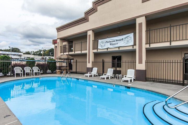 Pool 5 of 23