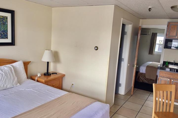 Sea Cliff House Motel
