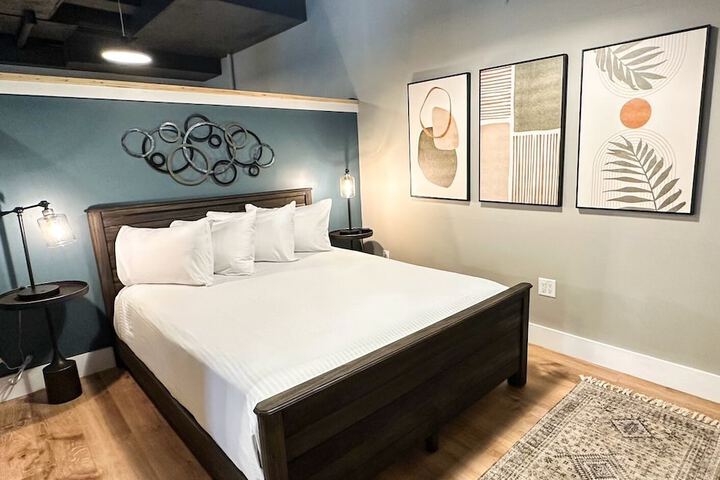 Room 118 of 128
