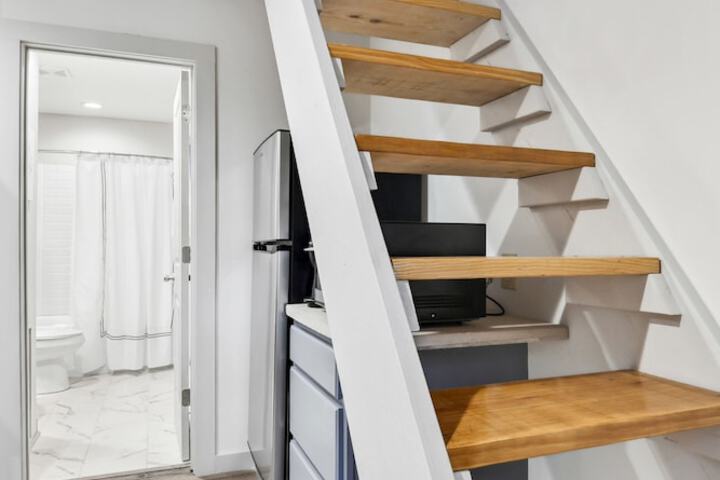 Room 14 of 21