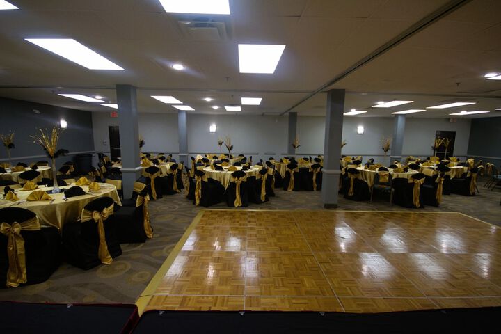 Ballroom/Hall 83 of 103
