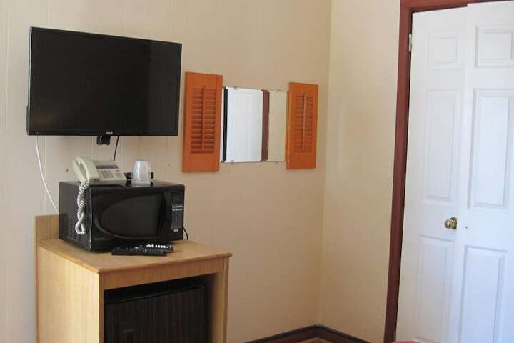 Room 16 of 29
