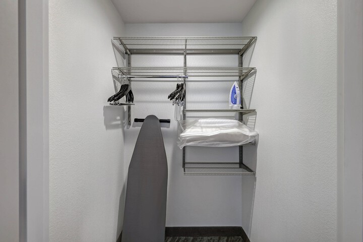 Room 26 of 40
