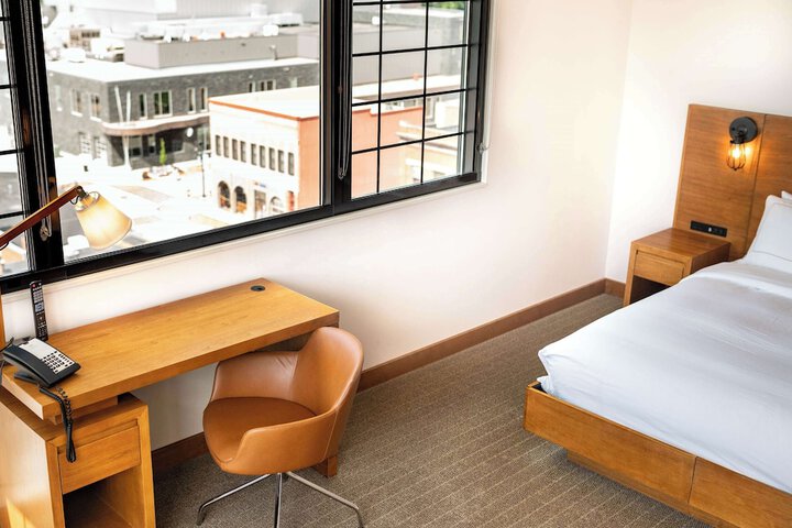 The Lismore Eau Claire - a DoubleTree by Hilton