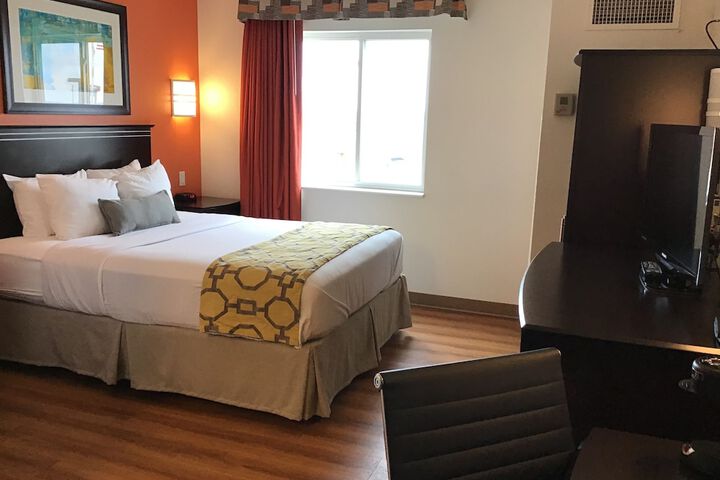 Baymont Inn & Suites Sheridan