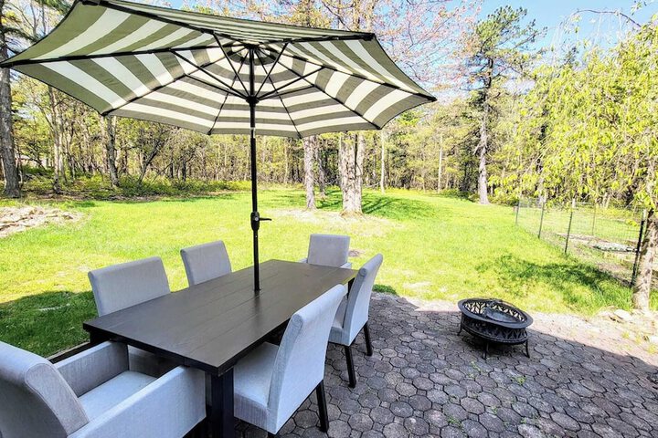 The Wooden Nest by Avantstay Deck Big Yard w / Hammocks & Fire Pit