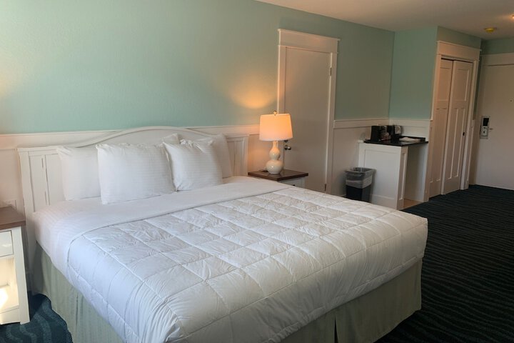 Room 73 of 105
