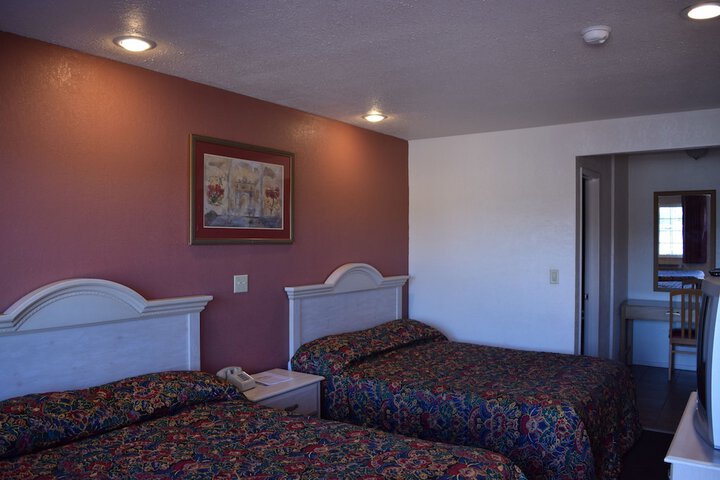 Room 8 of 20