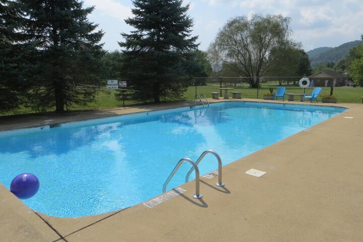 Pool 8 of 50