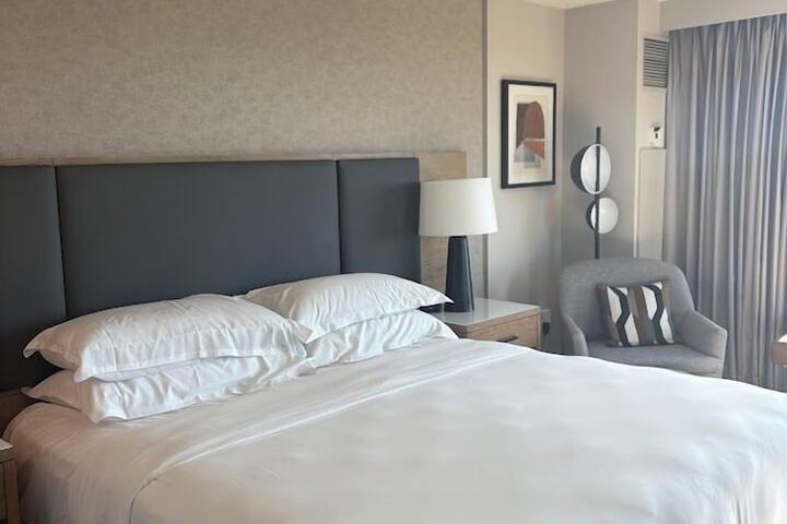 Sheraton Overland Park Hotel at the Convention Center