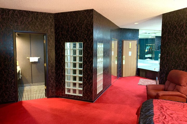 Room 147 of 334