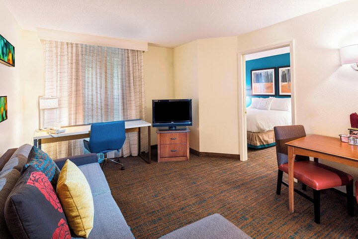 Room 21 of 24