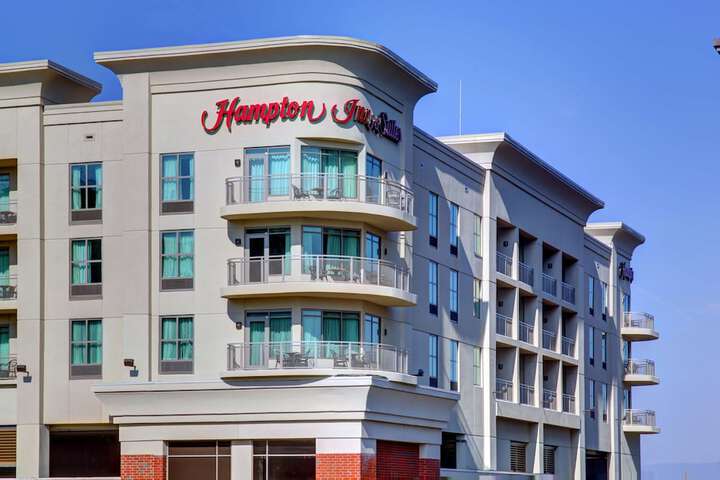 Hotel 2 of 48