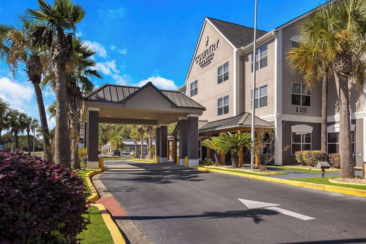 Hotel 2 of 53
