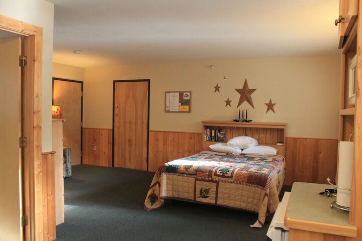 Viking Bay Resort & Lodge