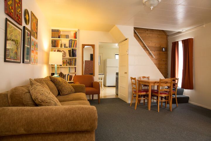 Room 93 of 133