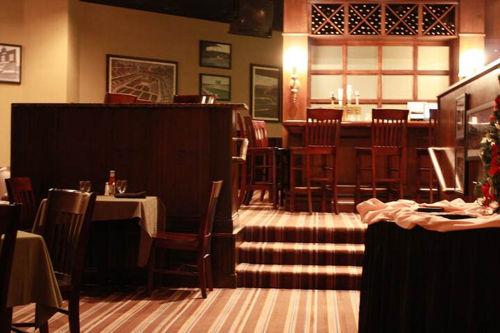 Dining 49 of 57