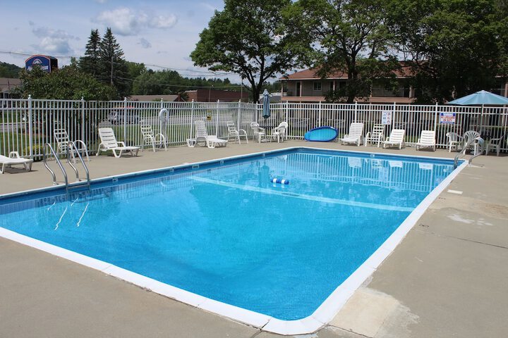 Pool 7 of 29