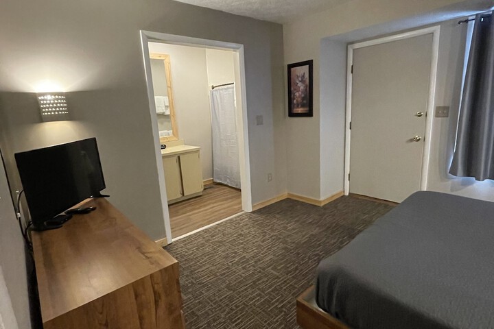 Room 12 of 15