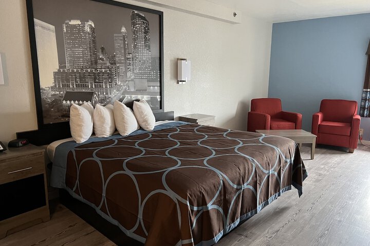 Room 19 of 30