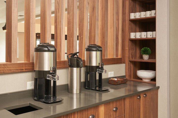 Breakfast/Coffee Service 23 of 28