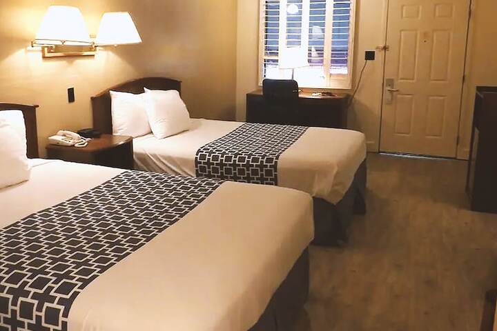 Room 20 of 34
