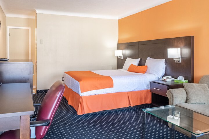 Room 54 of 60