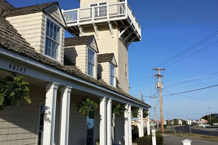 Hotel 7 of 28
