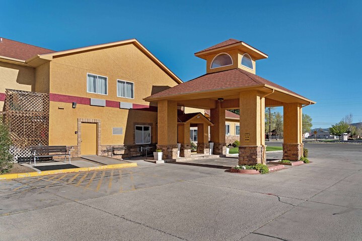 Hotel 8 of 62