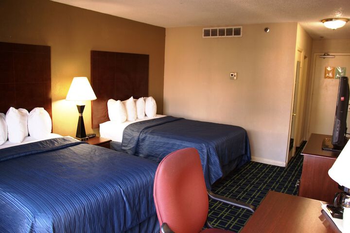 Room 11 of 15