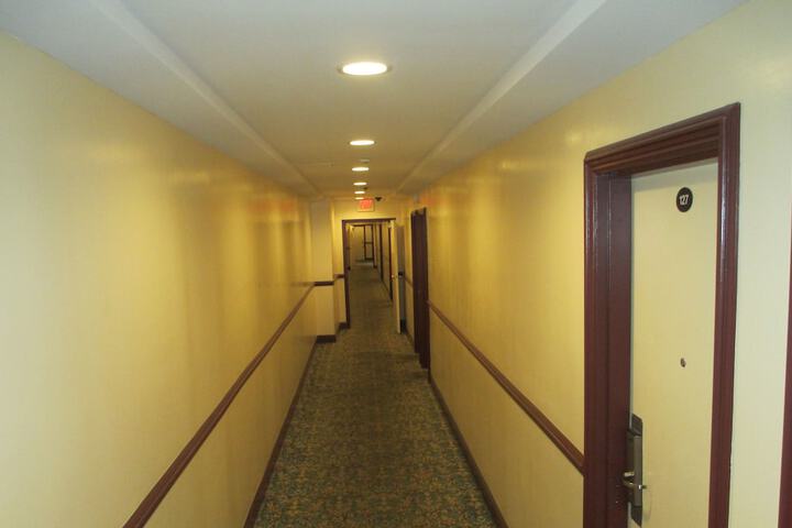 Ballroom/Hall 56 of 61