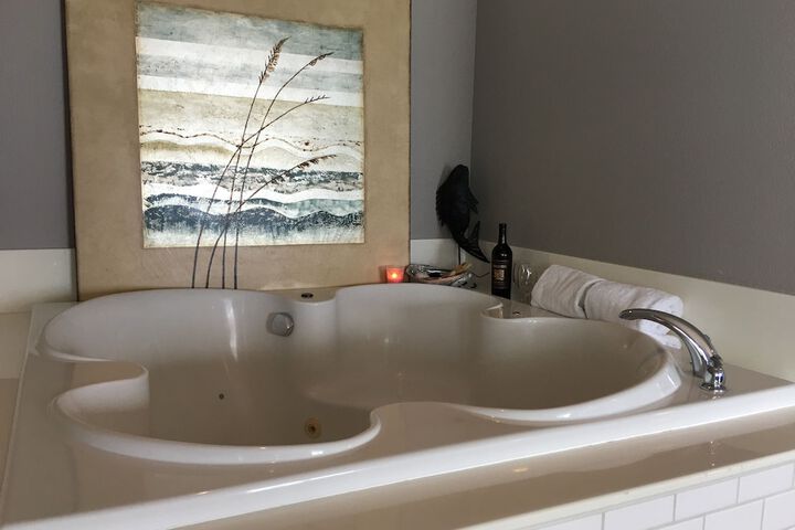 Hot Tub 41 of 43