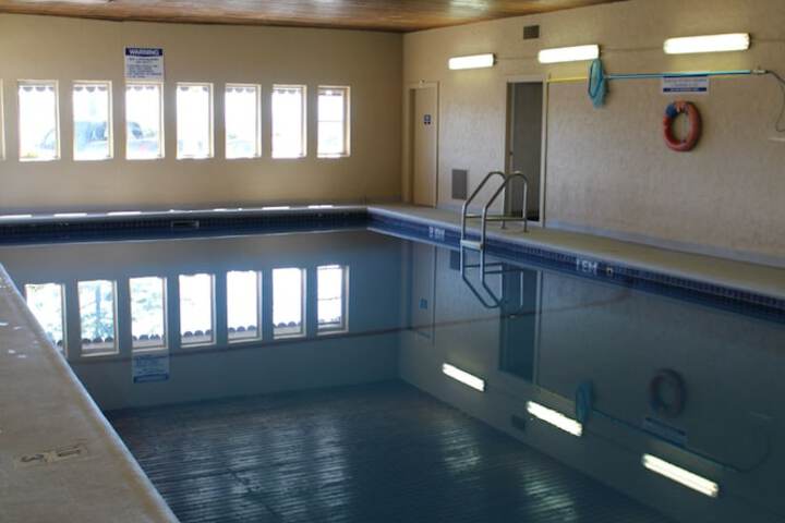 Pool 20 of 145