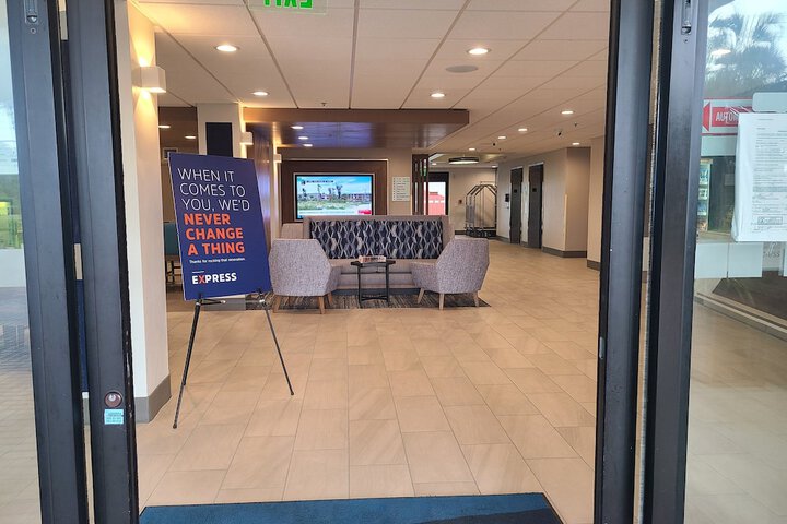 Holiday Inn Express & Suites Ft. Lauderdale N - Exec Airport by IHG