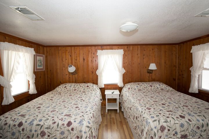 Room 22 of 199