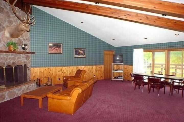 Room 23 of 40