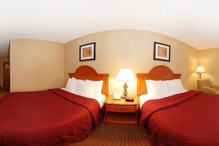 Room 14 of 32
