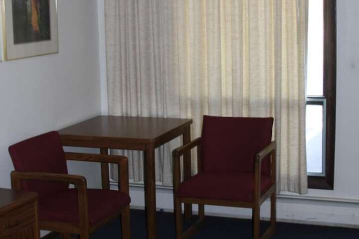 Room 27 of 31
