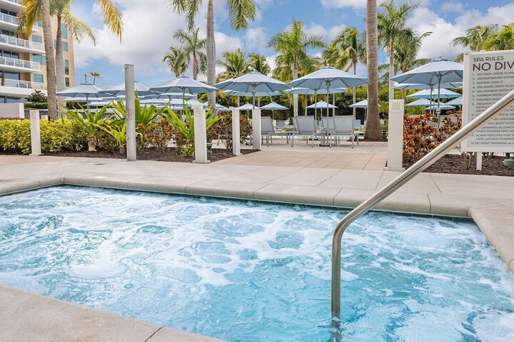 Marriotts Crystal Shores