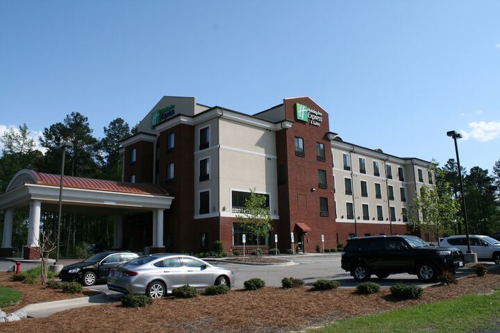 Hotel 6 of 57