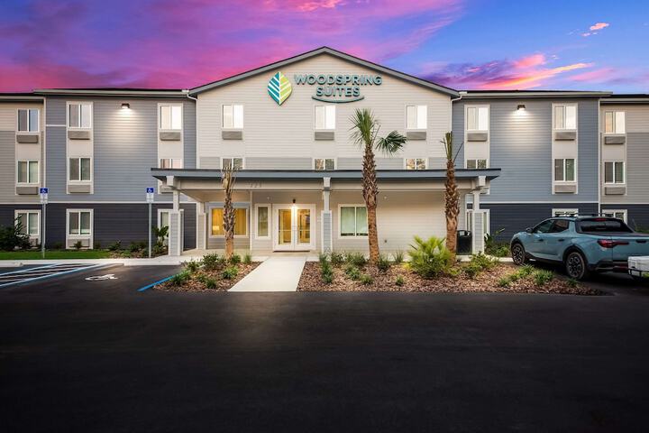 Hotel 2 of 23
