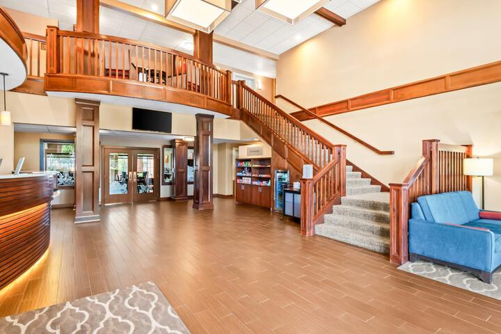 Comfort Suites Linn County