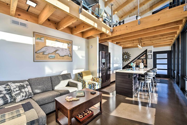 Office & Fire Pit: Waterfront Lake Superior Cabin!