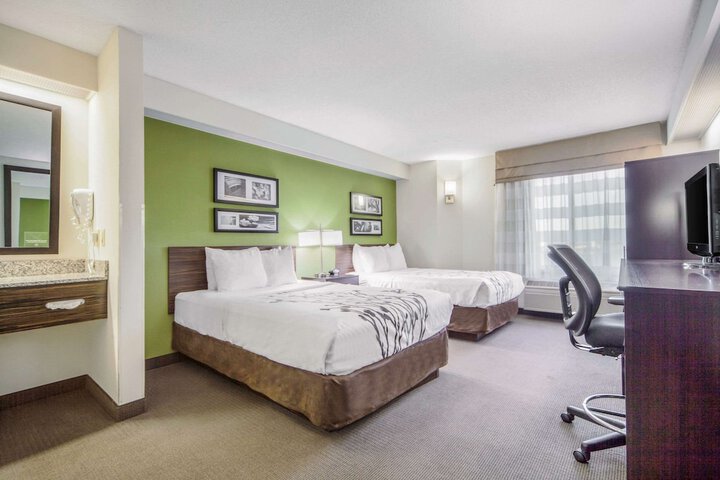 Room 9 of 37
