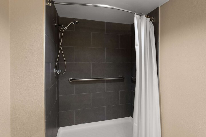 Best Western Adena Inn