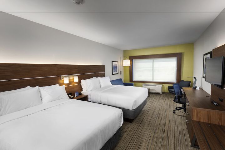 Room 12 of 39
